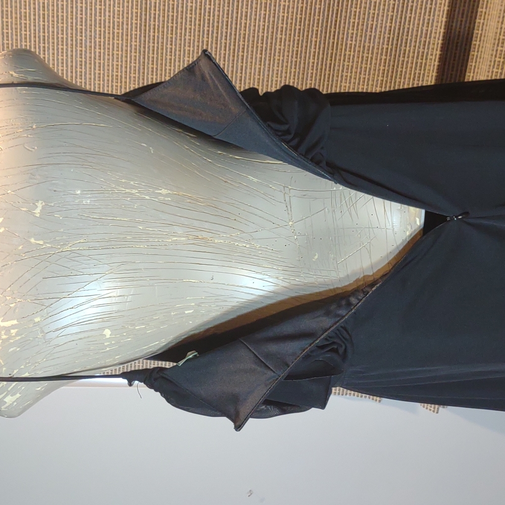 Gorgeous Black Formal Dress by EAST WEST. Size 3XL - Picture 7 of 9
